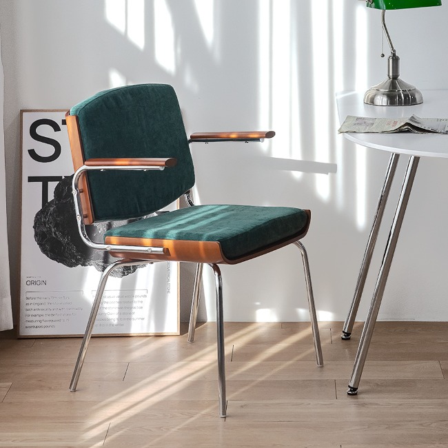 [리퍼브] 데니쉬 미드센추리 패브릭 원목 팔걸이 디자인 인테리어 카페 의자